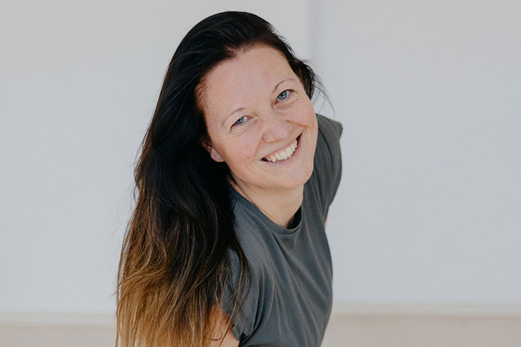 Superactive Yoga-Trainerin Alice Fekonja