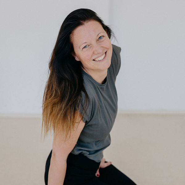 Superactive Yoga-Trainerin Alice Fekonja