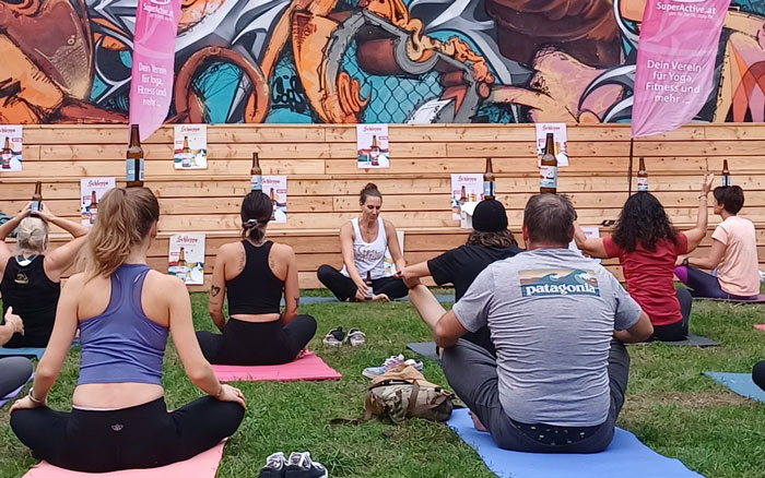 Wir gehen in die Verlängerung - Bieryoga zum zweiten Mal in der Hafenstadt